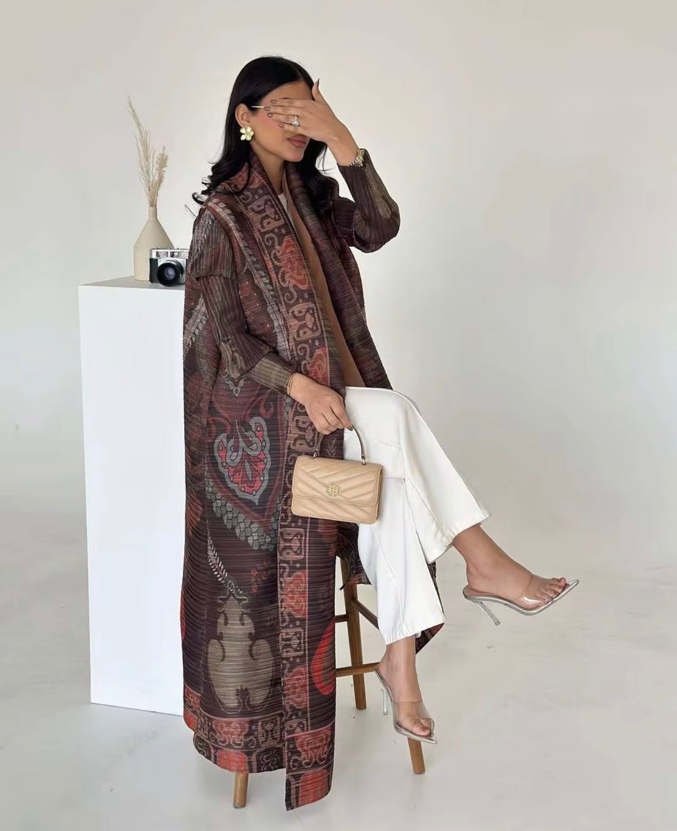 Emirati Pleated Abaya