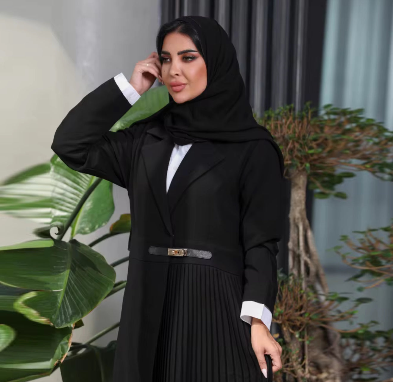Pleated Coat Abaya